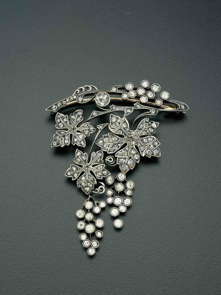 BELLE EPOQUE BROOCH - thedesigngallery