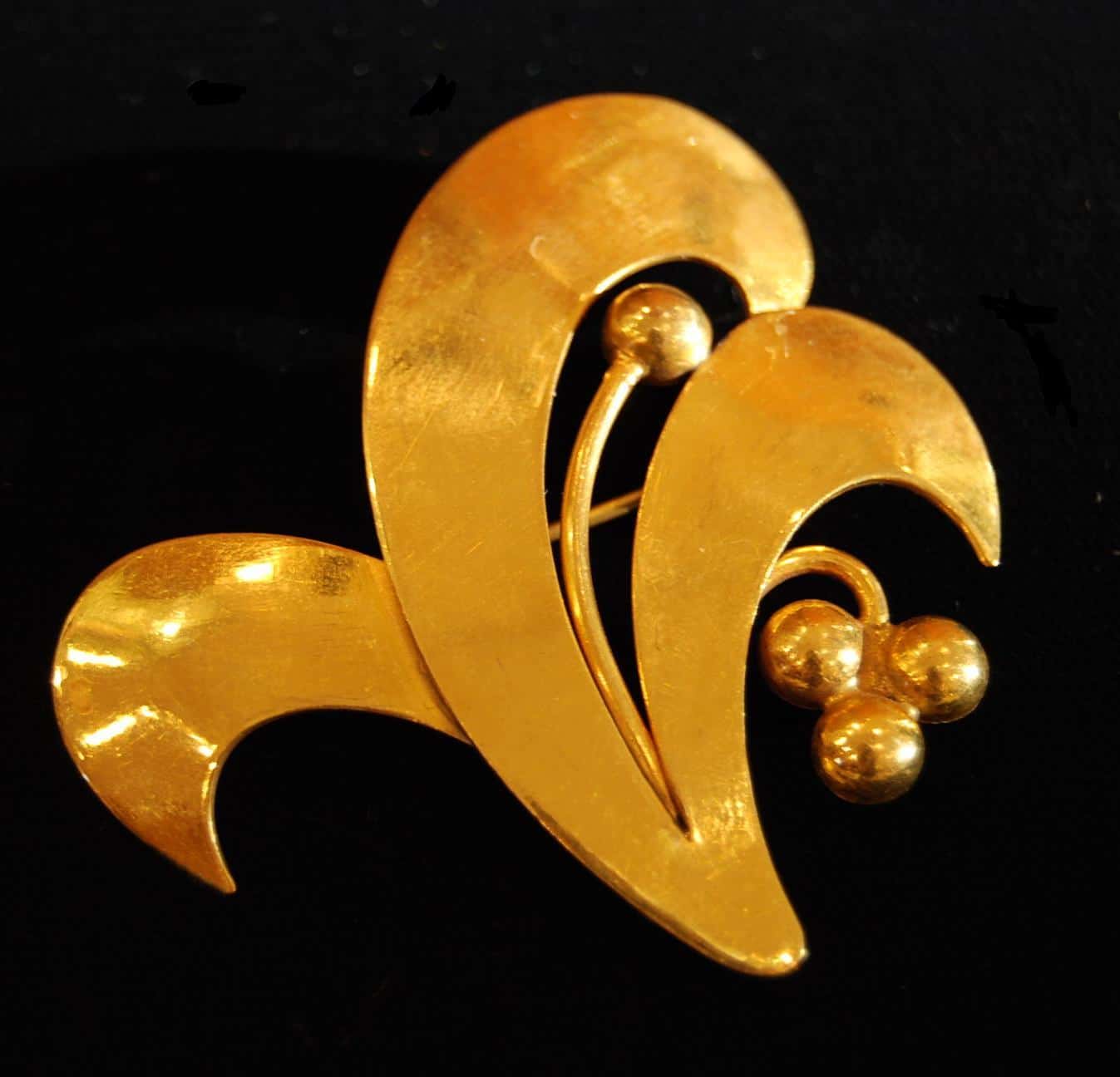 1940s Picasso Inspired Modernist Brooch. - thedesigngallery