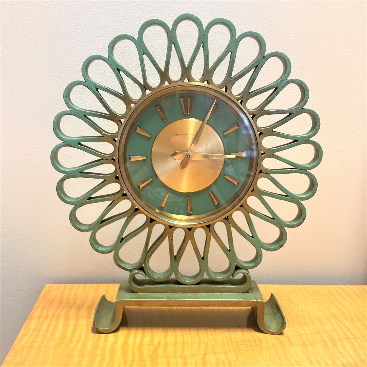 JAEGER LE COULTRE GREEN CLOCK SWIRLS